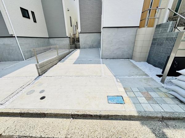 横須賀市岩戸３丁目 戸建 駐車場