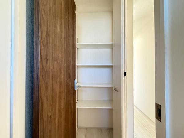 横須賀市湘南鷹取６丁目 戸建 収納