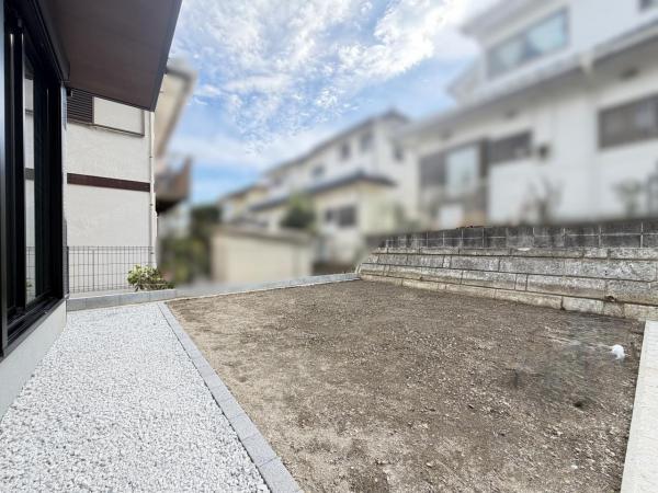 横須賀市湘南鷹取６丁目 戸建 庭