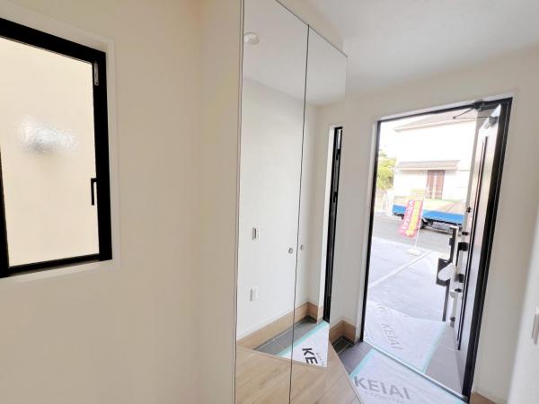 海老名市国分寺台4期 戸建 玄関