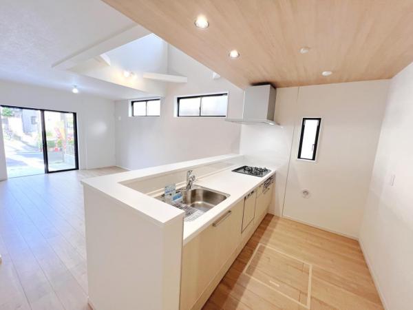 海老名市国分寺台4期 戸建 キッチン