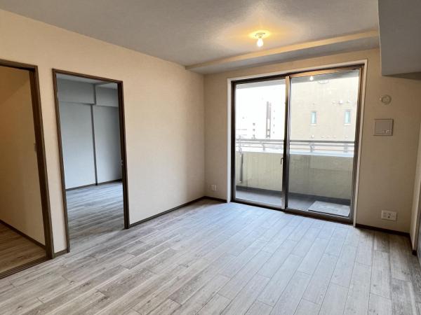 グランシティサウスレジデンス リビングダイニング