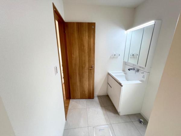 横浜市栄区公田町 中古戸建 脱衣所