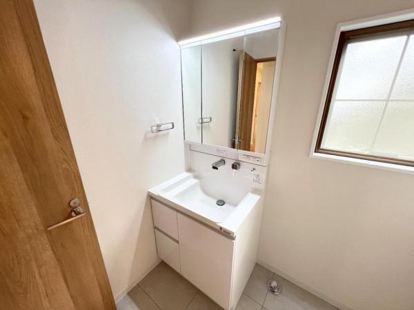 横浜市栄区公田町 中古戸建 洗面化粧台