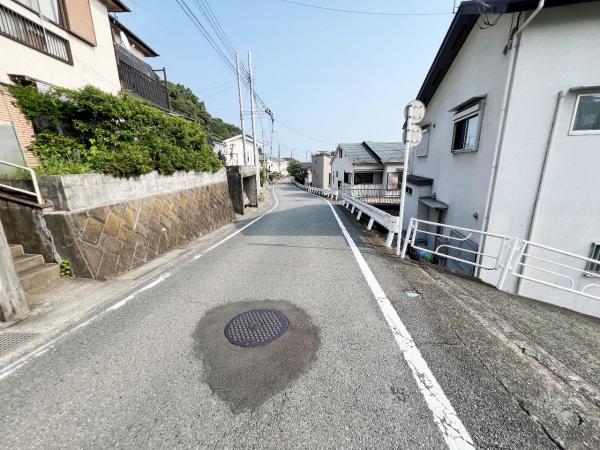 足柄上郡大井町上大井 中古戸建 前面道路含む現地写真