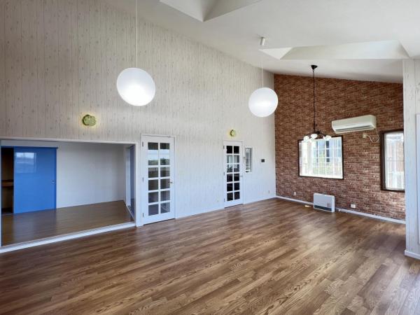 横須賀市小原台 中古戸建 リビング