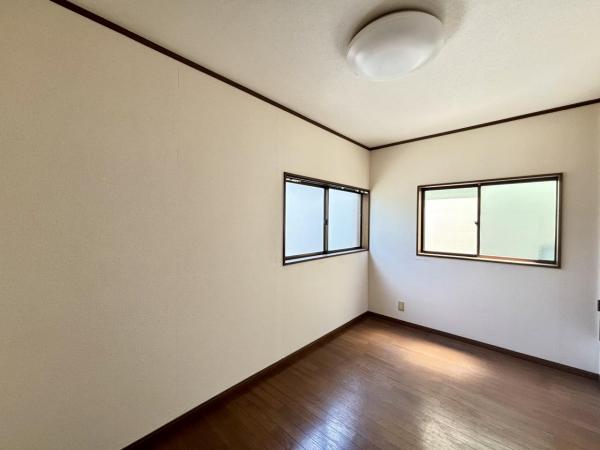 横須賀市船越町８丁目 中古戸建 洋室