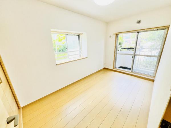 はるのみち公園前団地 洋室