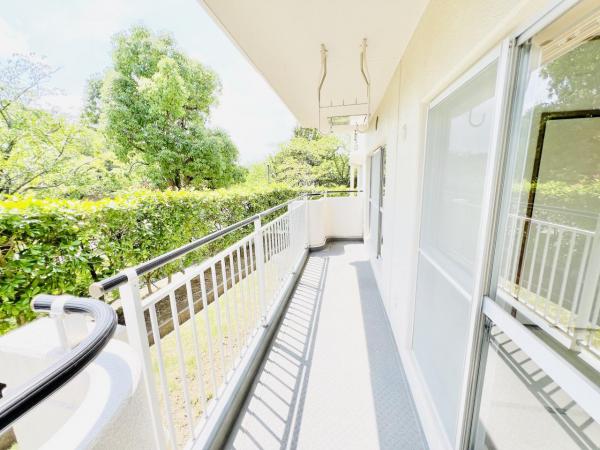 はるのみち公園前団地 バルコニー