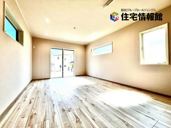 南足柄市生駒   戸建 リビングダイニング