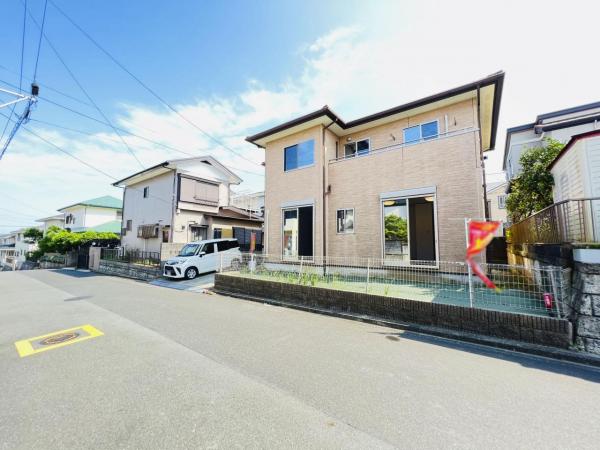 綾瀬市綾西４丁目 中古戸建 前面道路含む現地写真