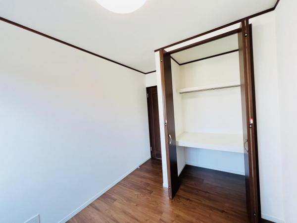綾瀬市綾西４丁目 中古戸建 収納