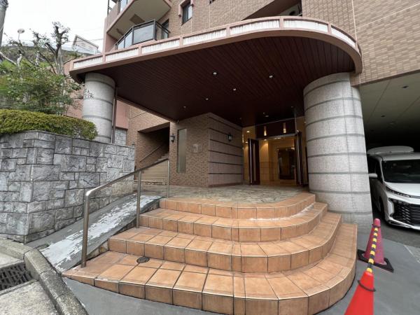 グランシティ横濱保土ヶ谷 エントランス（外）