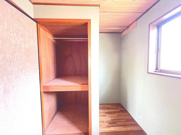 高座郡寒川町小谷３丁目 中古戸建 収納
