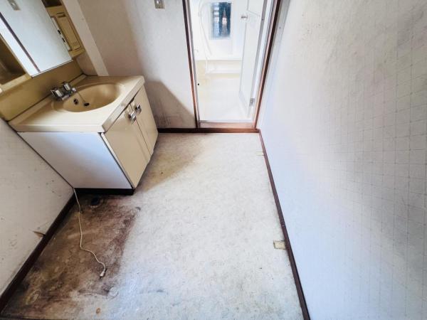 高座郡寒川町小谷３丁目 中古戸建 脱衣所