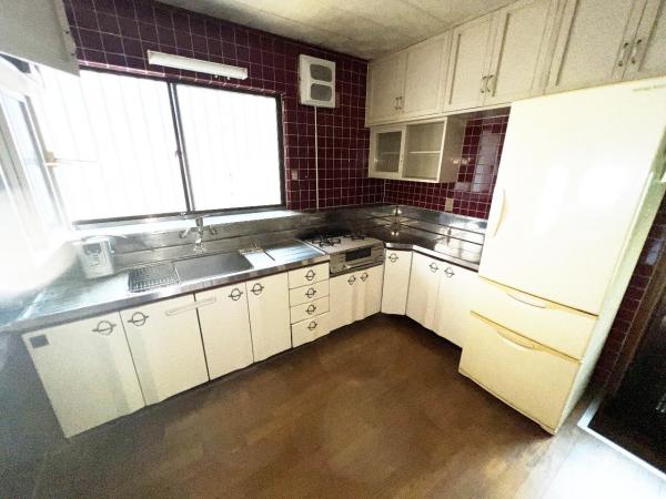 小田原市飯田岡 中古戸建 キッチン