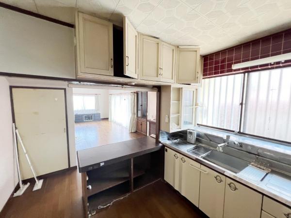 小田原市飯田岡 中古戸建 キッチン