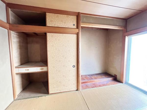 横浜市泉区緑園３丁目 中古戸建 収納