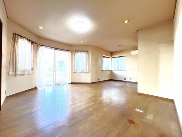 横浜市泉区緑園３丁目 中古戸建 リビング