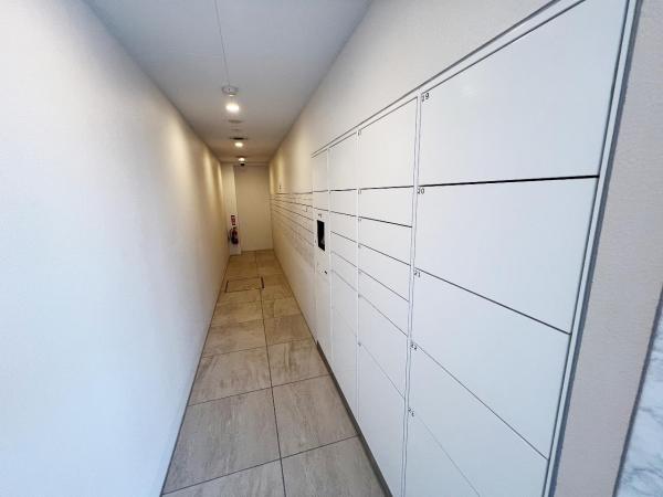 パレステージ鴨宮II 宅配ボックス