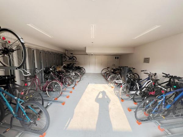 パレステージ鴨宮II 駐輪場