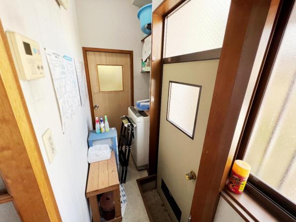 小田原市曽比 中古戸建 ランドリースペース