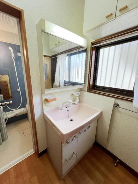 小田原市曽比 中古戸建 洗面化粧台