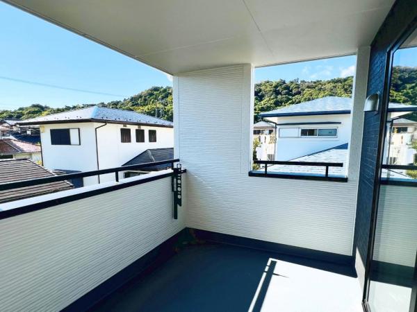 横浜市金沢区釜利谷西６丁目 戸建 バルコニー