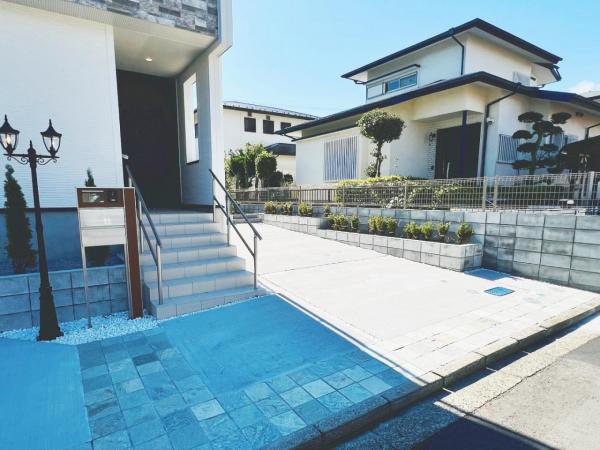 横浜市金沢区釜利谷西６丁目 戸建 駐車場