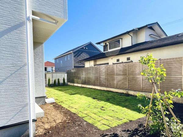 横浜市金沢区釜利谷西６丁目 戸建 庭