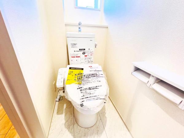 横浜市金沢区釜利谷西６丁目 戸建 トイレ