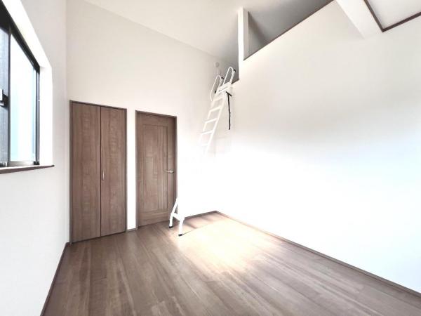 立川市富士見町３丁目 戸建 洋室