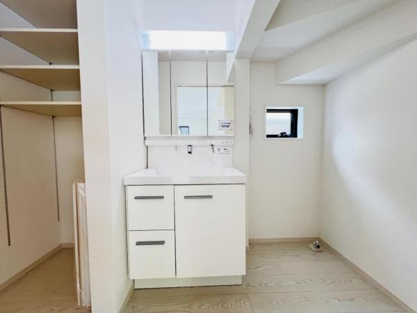横浜市栄区野七里3期 洗面化粧台
