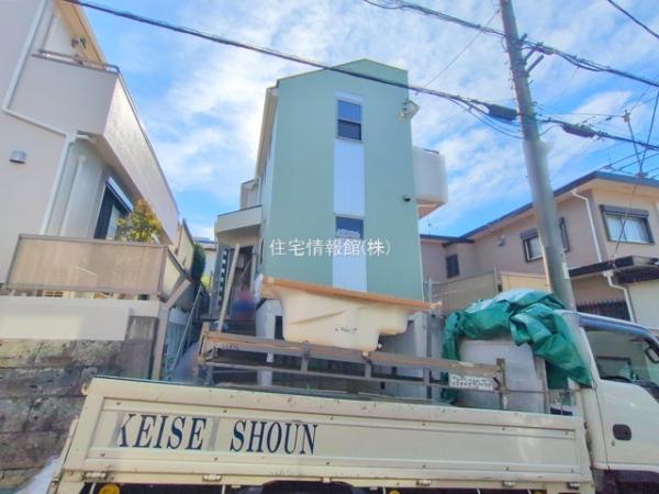 川崎市宮前区犬蔵一丁目戸建 