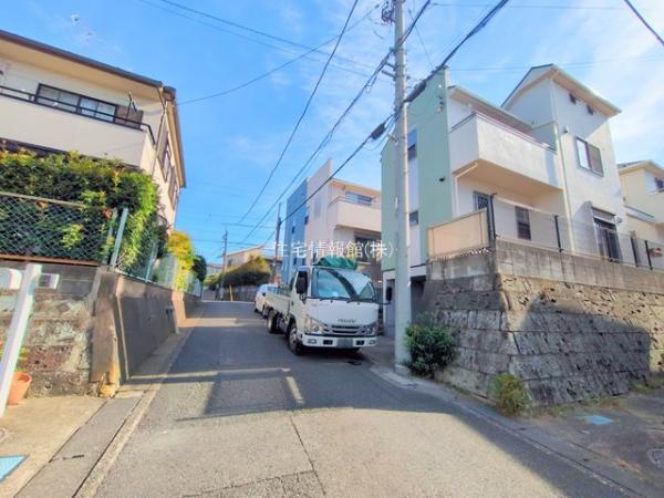 川崎市宮前区犬蔵一丁目戸建 