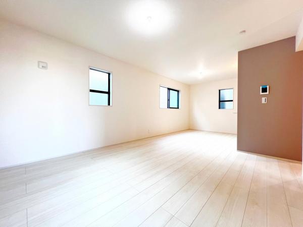 新築戸建 横浜市鶴見区朝日町２丁目 JR鶴見線安善駅 4,980万円