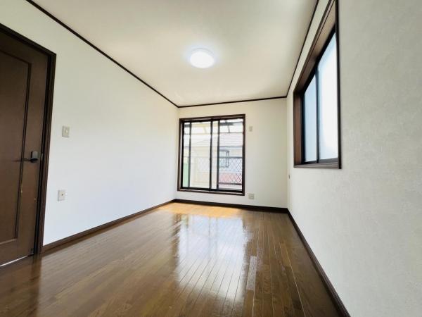 横浜市瀬谷区北新 中古戸建 寝室