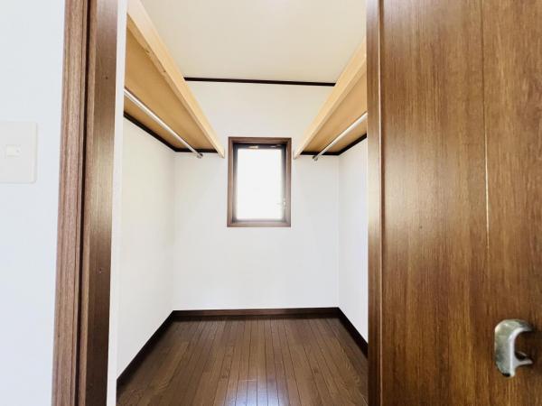 横浜市瀬谷区北新 中古戸建 ウォークインクローゼット