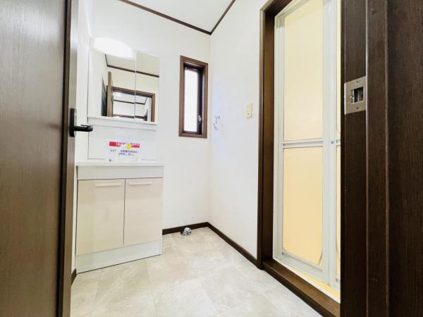 横浜市瀬谷区北新 中古戸建 脱衣所