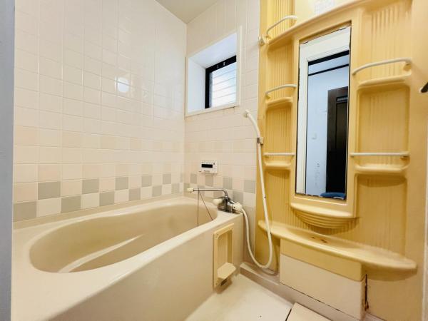 横浜市瀬谷区北新 中古戸建 浴室