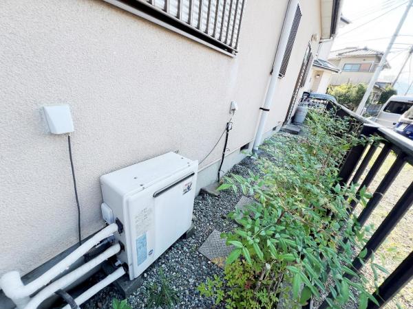 小田原市新屋 中古戸建 発電・温水設備(専用部)