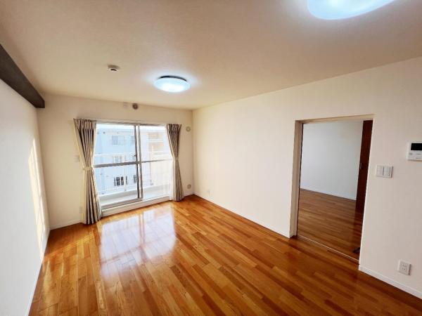 エクレール二宮B棟 リビング