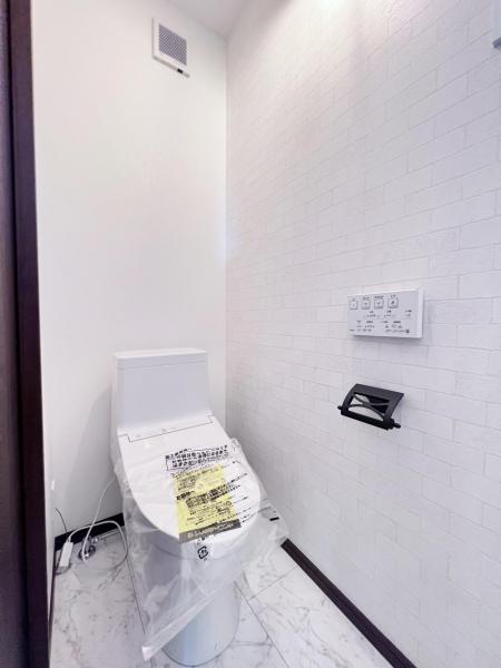 海老名市望地２丁目 戸建 トイレ