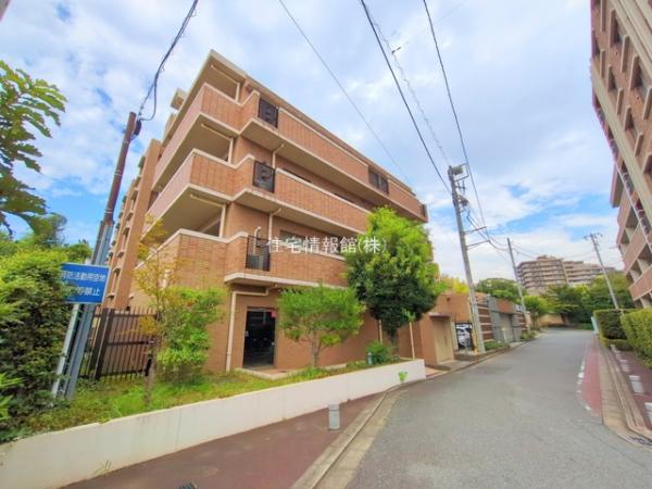 The　NOBUTO　HILLS　FOREST　COURT 