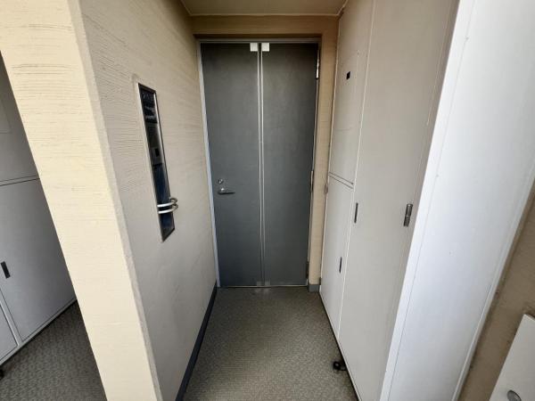 吉祥寺北パーク・ホームズ 玄関(共用部)