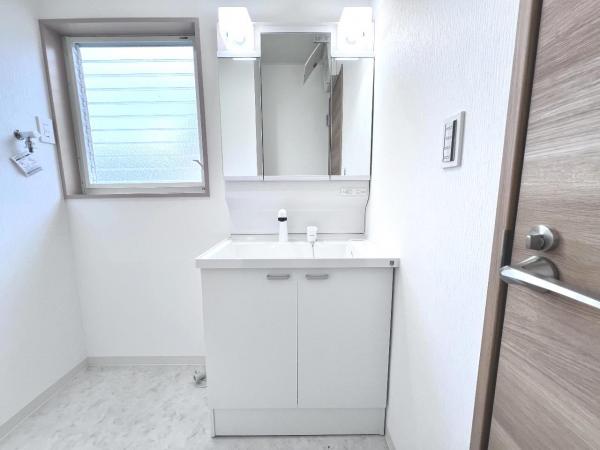 八王子市加住町2丁目 洗面化粧台