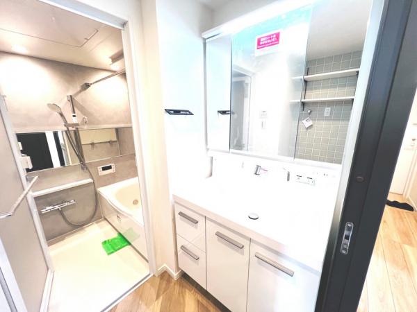 ライオンズガーデン平塚 洗面化粧台