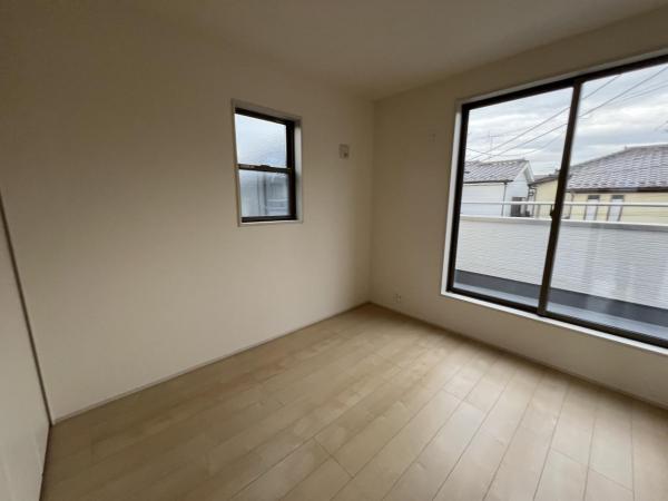 川口市鳩ケ谷本町 洋室