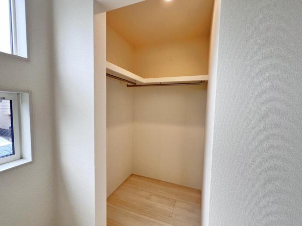 平塚市寺田縄 ウォークインクローゼット