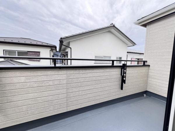 平塚市寺田縄 バルコニー